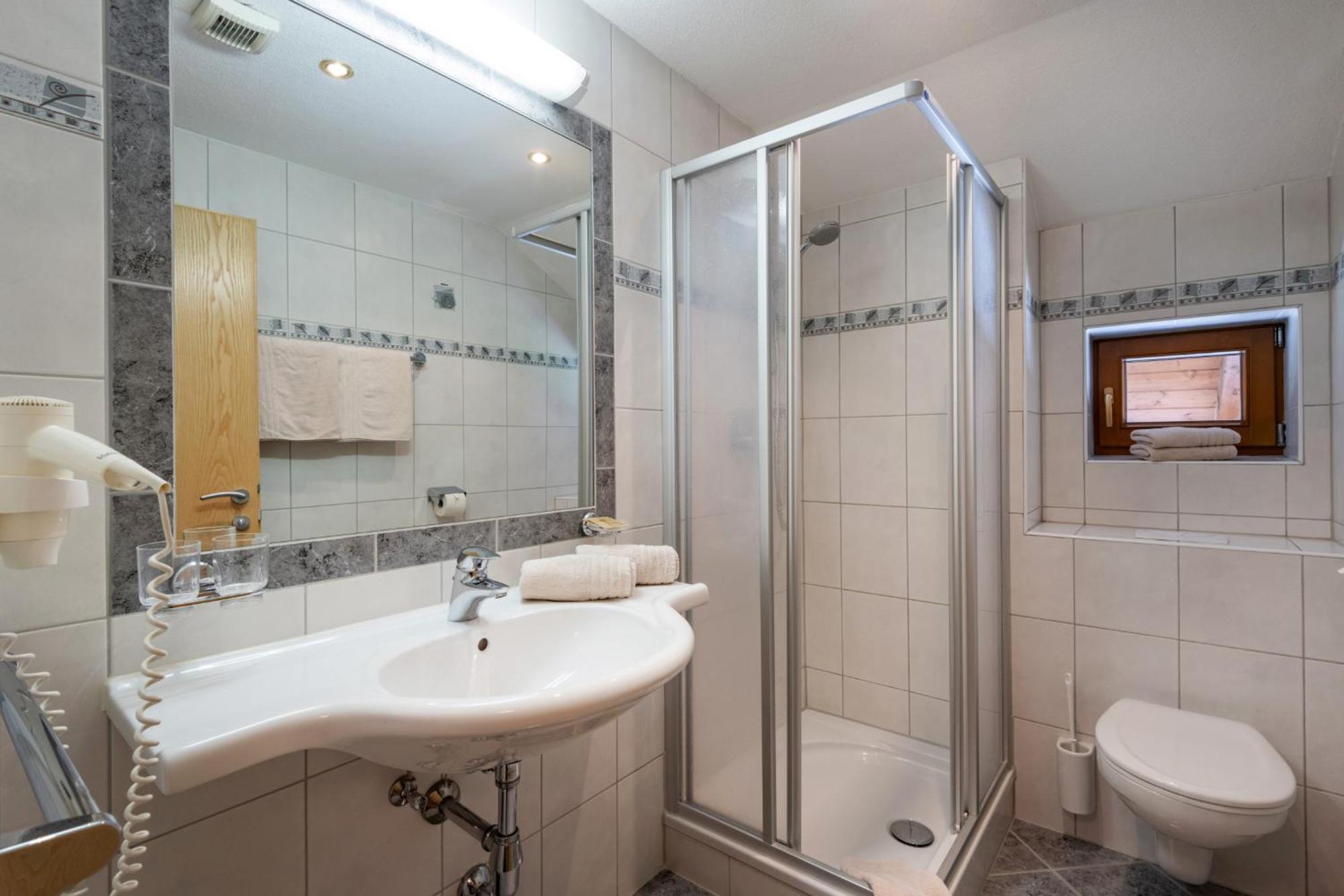Hotel Garni Birkenhof Майрхофен Экстерьер фото