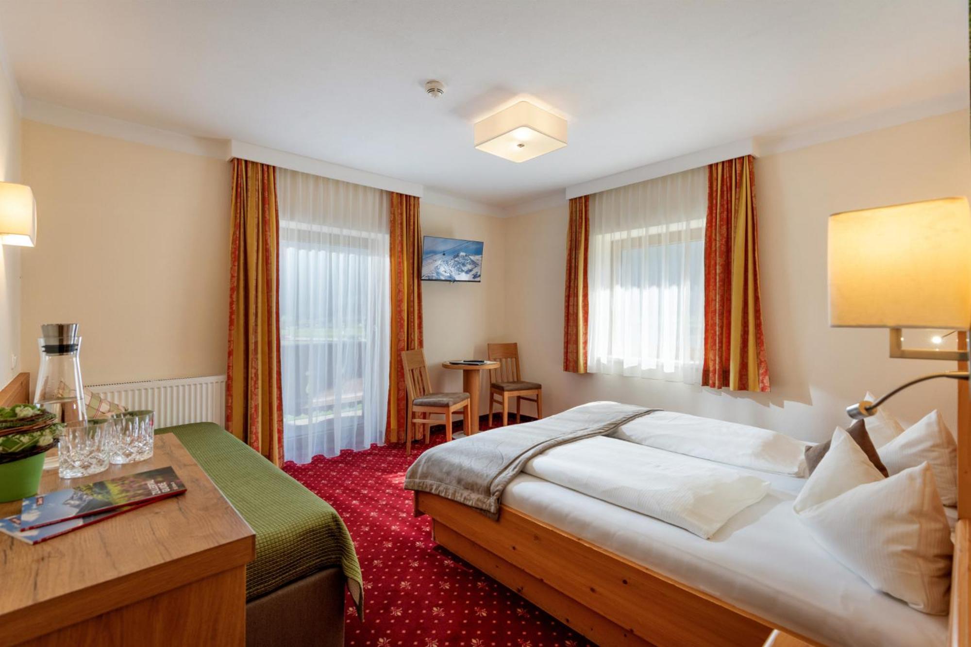 Hotel Garni Birkenhof Майрхофен Экстерьер фото